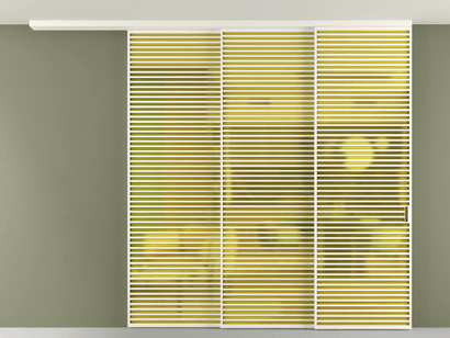 Алюминевая перегородка pv3_07_ Алюминий пудровый белый Сатинированное жёлтое стекло, триплекс, 6мм. Цвет Алюминий пудровый белый. Материал Алюминий в эмали. Коллекция Перегородка Formato вдоль стены на потолок телескопик синхро 3. Картинка.