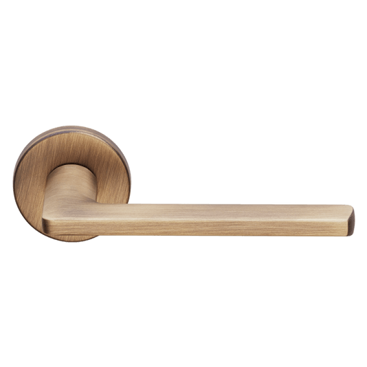 Ручки для межкомнатных дверей Ручка дверная Люче Пи. Цвет Матовая бронза. Коллекция Люче Пи. Фото. Ручки для дверей Ручка дверная Люче Пи. Цвет Матовая бронза. Коллекция Люче Пи. Картинка.